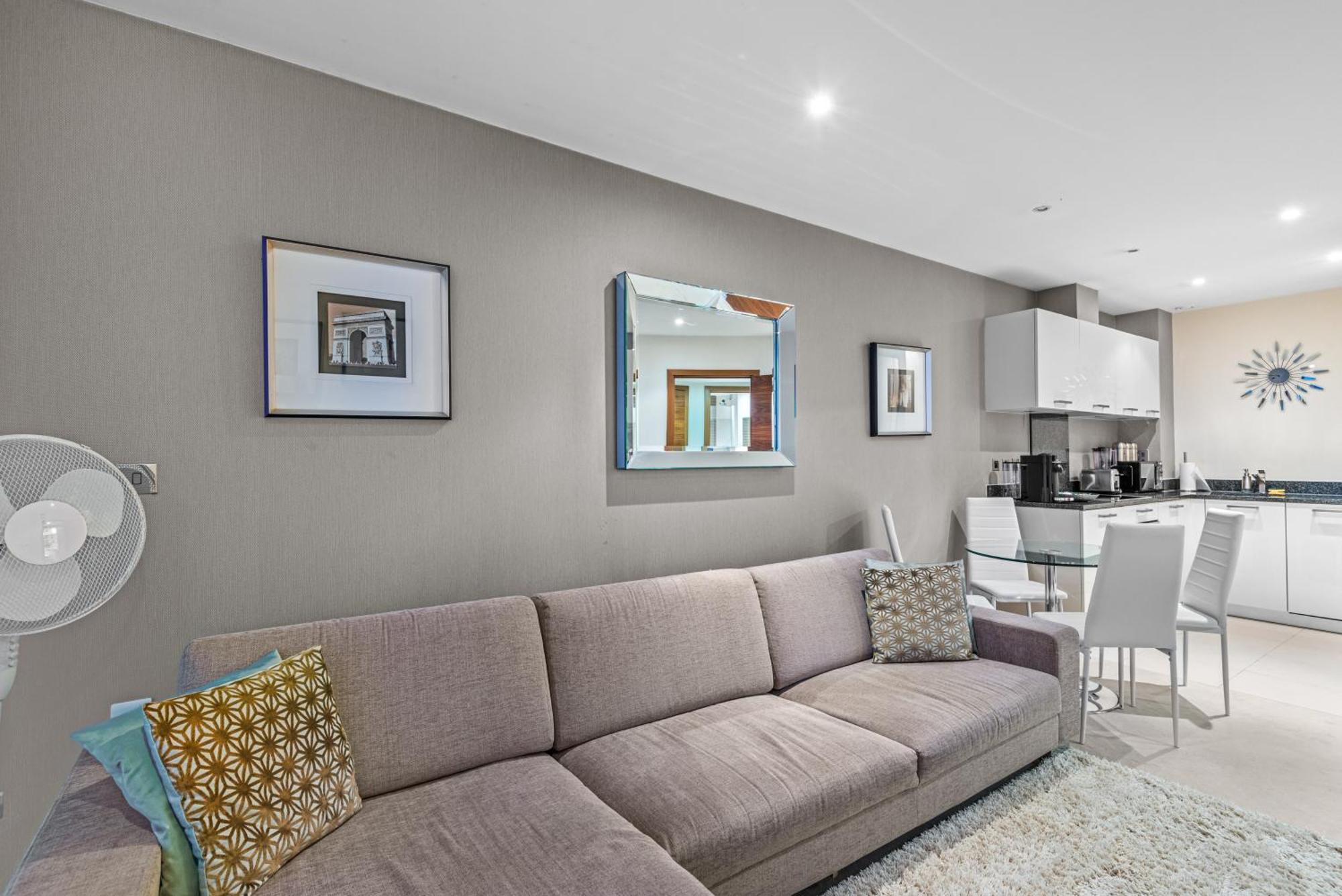 Londwell, Chelsea Living, Central Flat With Balcony London Exterior photo